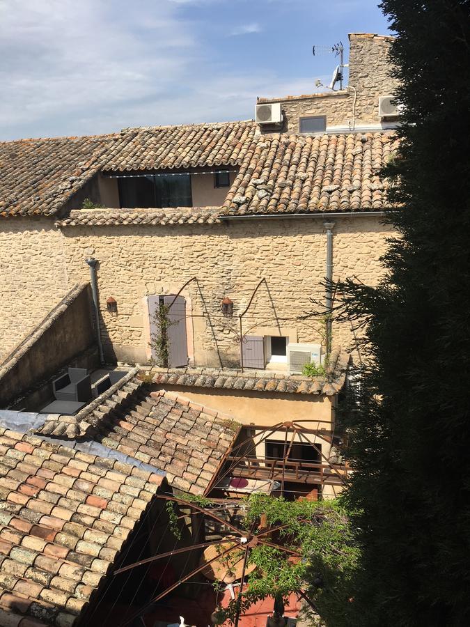 Hotel Le Vieux Bistrot Cabrières-dʼAvignon Exterior foto